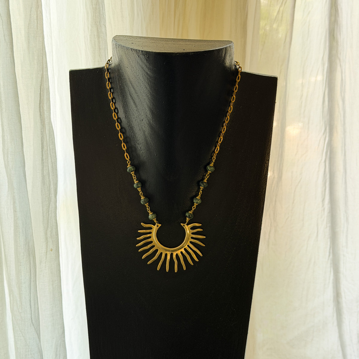 Sol Invicta- Green Spot Jasper